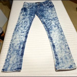 TwentyOneBlack Low Rise Skinny Vintage Jeans